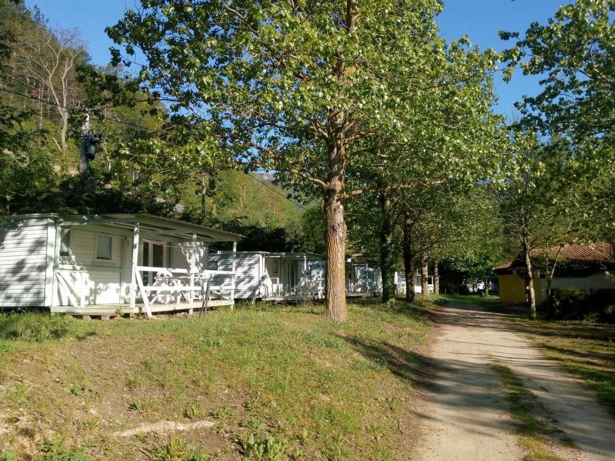 Camping Le Vialaret Nant Экстерьер фото